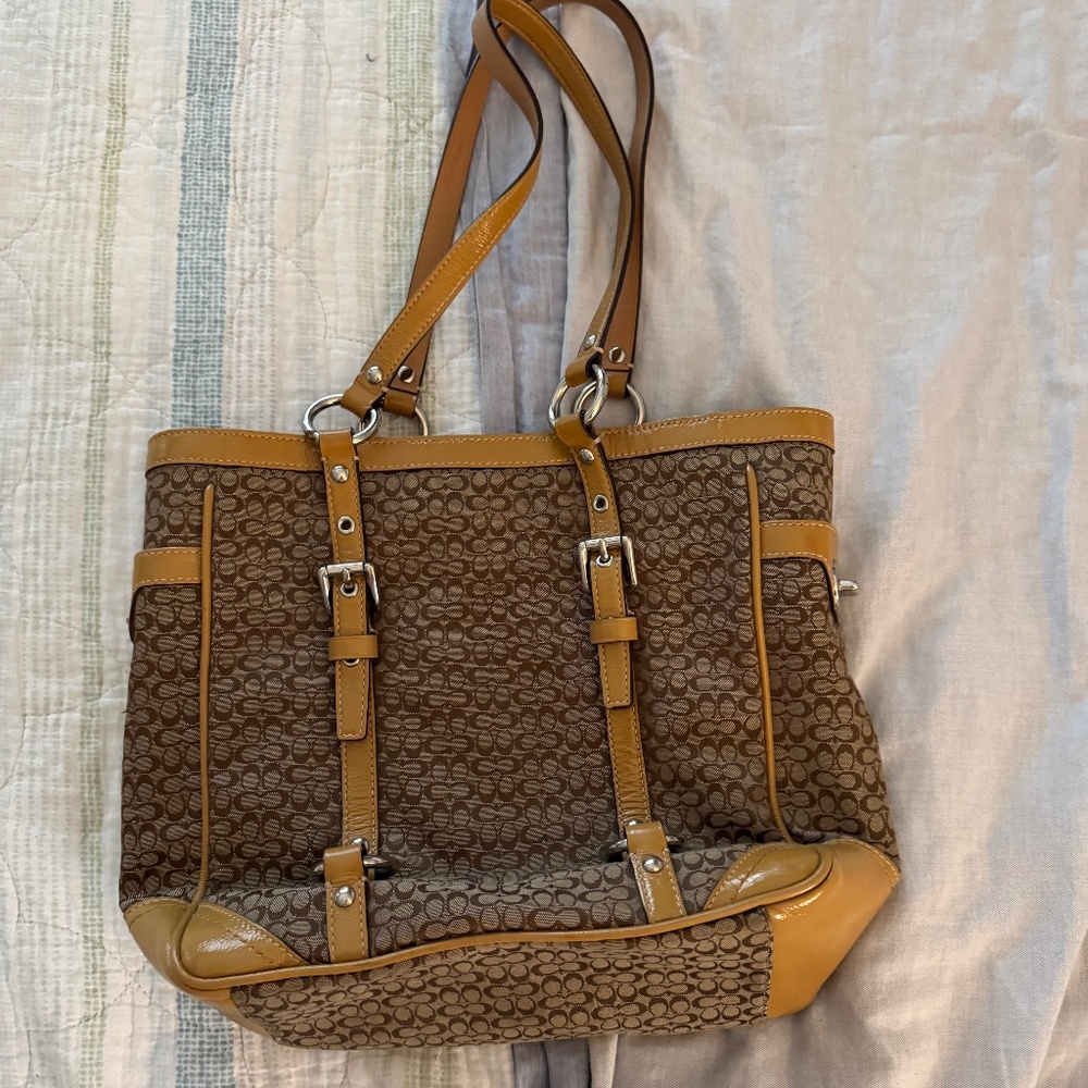 Women’s coach purse